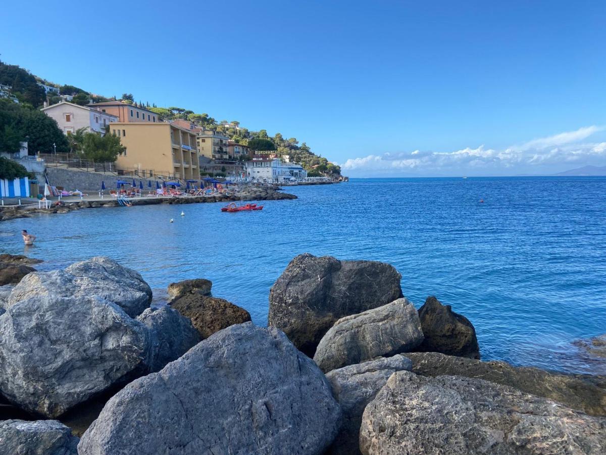 Calipso House - Posto Auto Gratuito Apartment Porto Santo Stefano  Exterior photo